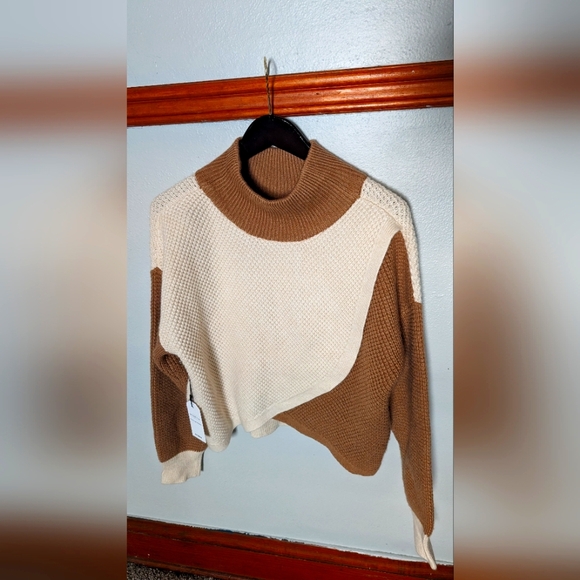 Sweater designer reversible design - Picture 3 of 8